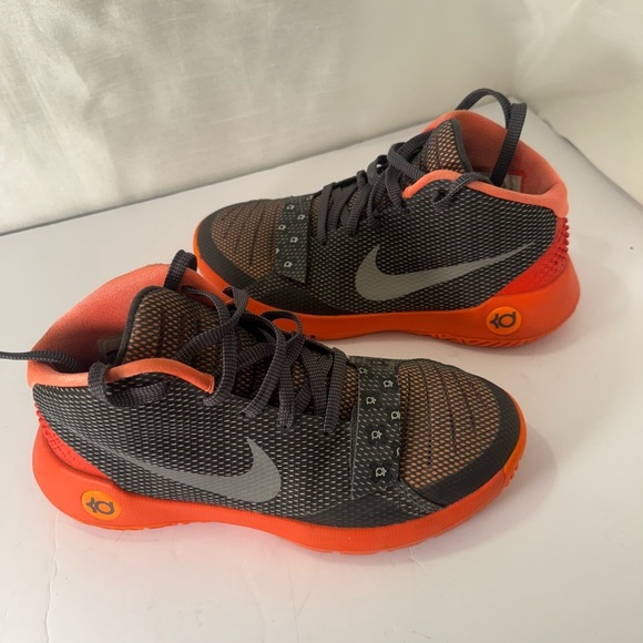 Nike KD Trey III GS Anthracite Total Orange SNEAKERS SIZE 6.5Y 768870-008 A4 - Picture 3 of 6
